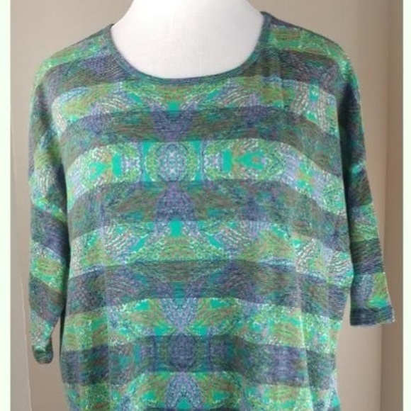 LuLaRoe Tops - BNWT Medium LuLaRoe Irma